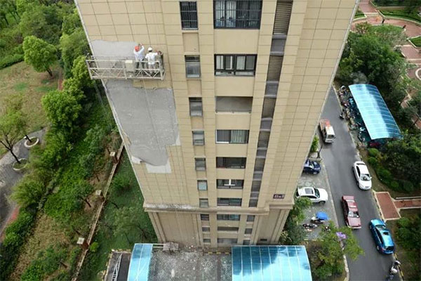 外墻真石漆附著(zhù)力差導致脫落是哪里出了問(wèn)題？